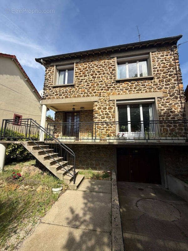Maison à AULNAY-SOUS-BOIS