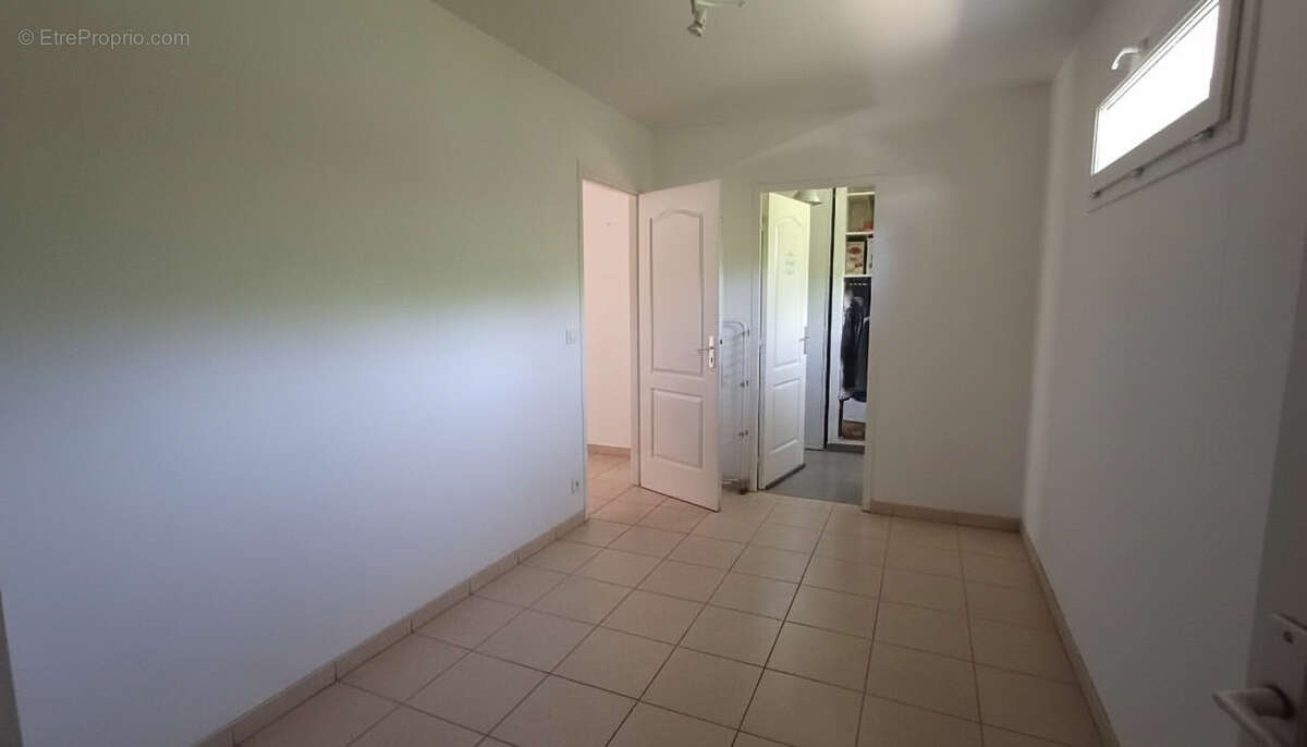 Maison Argenton Sur Creuse 5 pièce(s) 130 m2 - photo 12