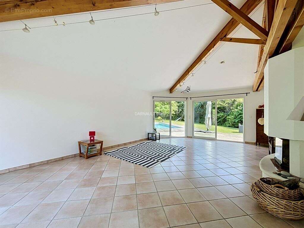 Belle villa familiale sans vis a vis au calme avec de tres belles prestations - photo 4