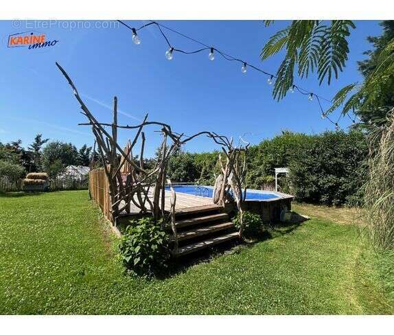 Maison 325 m² à Cailloux-Sur-Fontaines  - photo 2