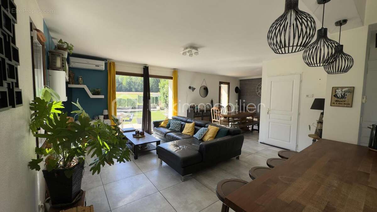 Maison à SAINT-GERVAIS