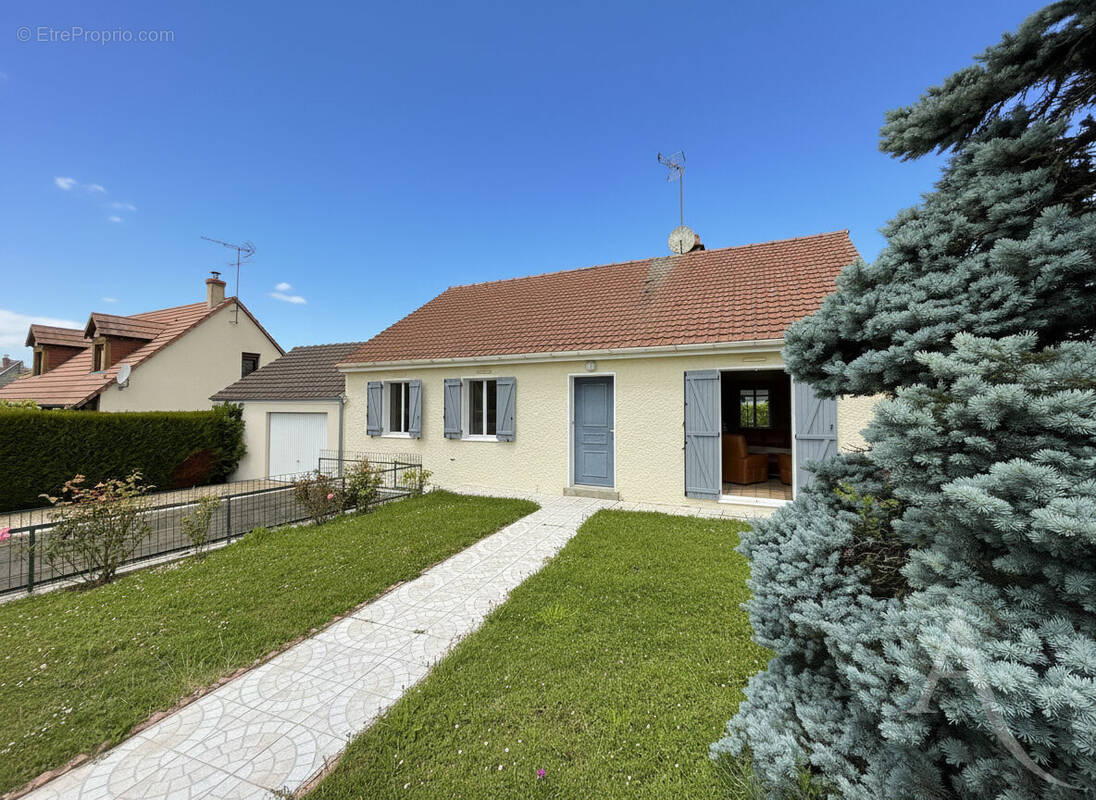Maison à LEVROUX