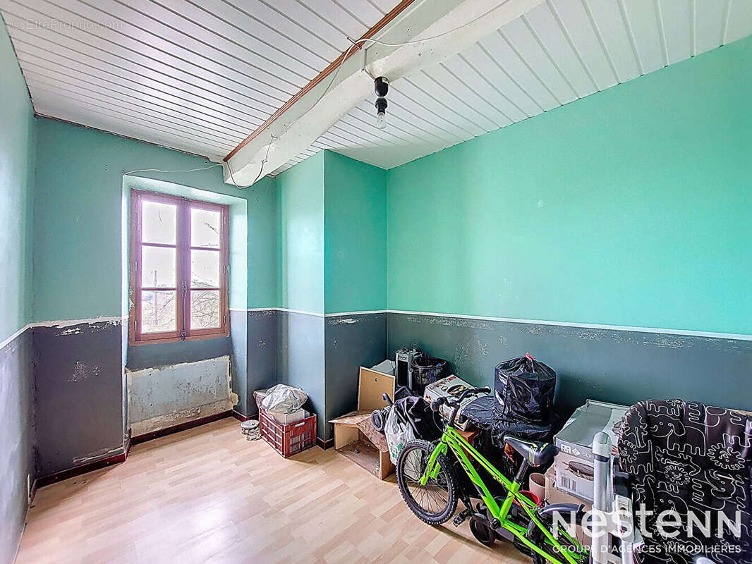 Maison à LARROQUE-ENGALIN