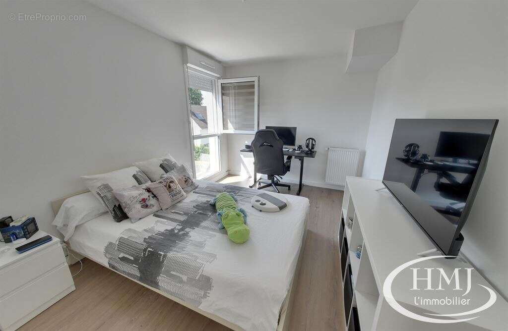 Appartement 79 m² à Courcouronnes  - photo 8