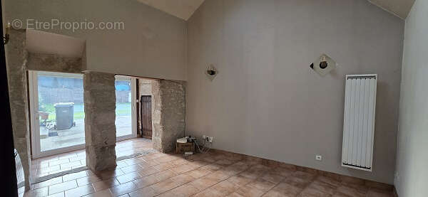 Maison à VILLERMAIN