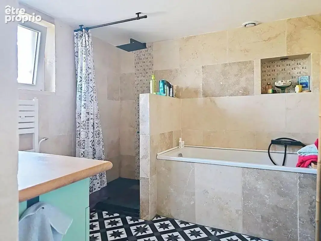 Maison avec logement independant - belles prestations - photo 8