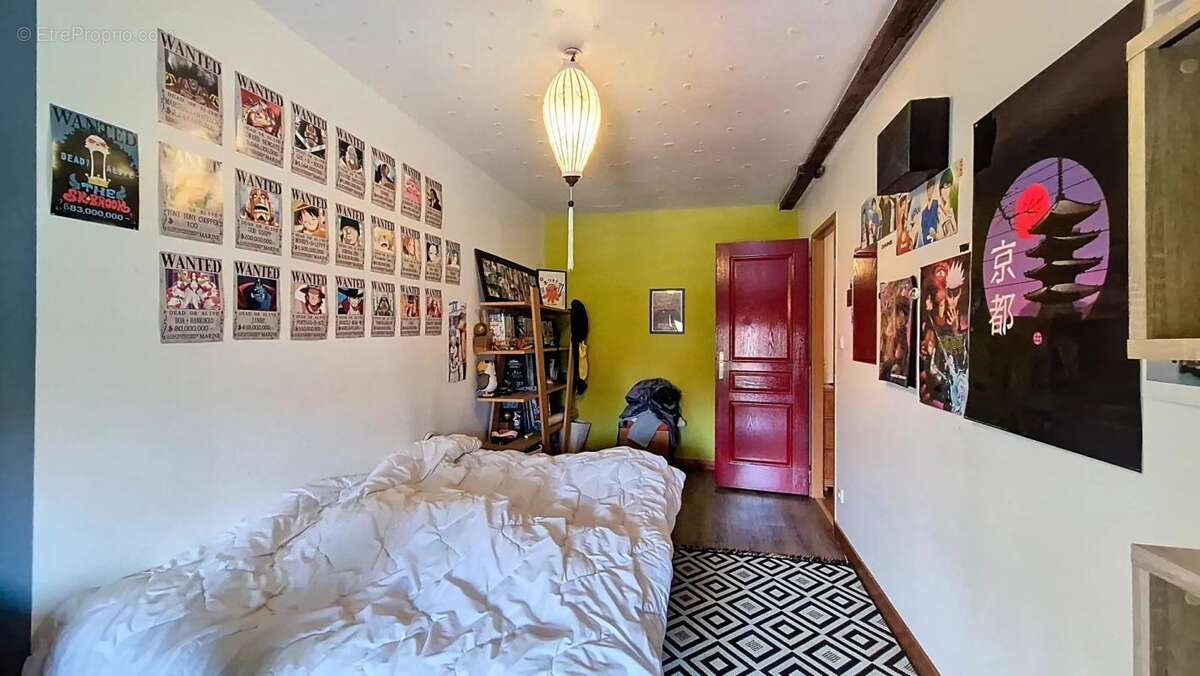 Maison à COMPREIGNAC