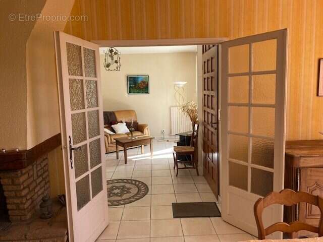 Maison à AILLIERES-BEAUVOIR