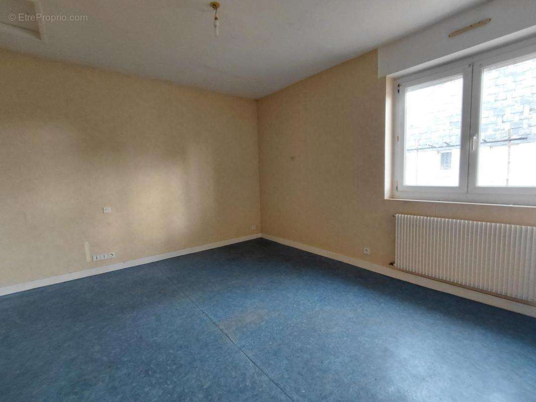 Appartement à COUPTRAIN