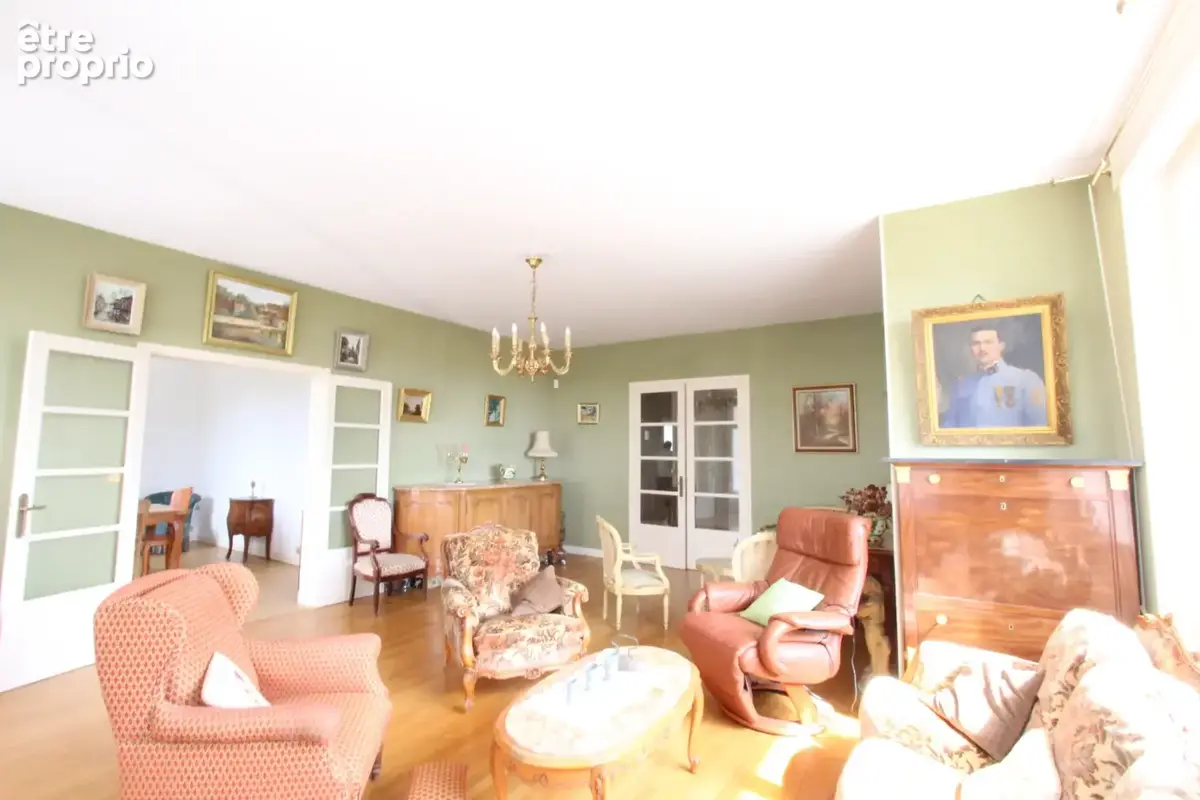 La Charité sur Loire, maison de maître centre-ville - photo 2