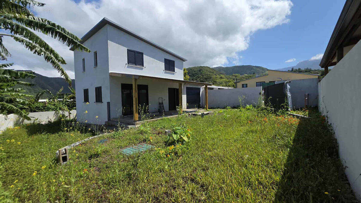 Maison à SAINT-JOSEPH