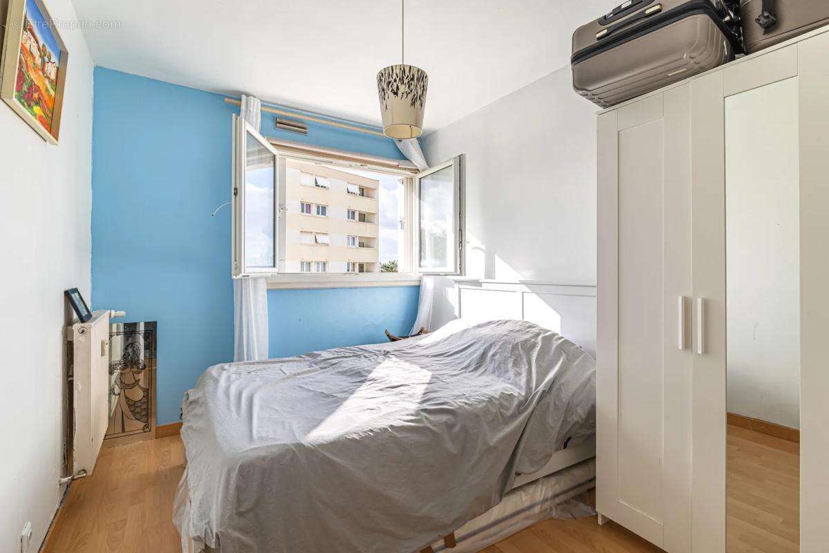 Appartement à MORANGIS