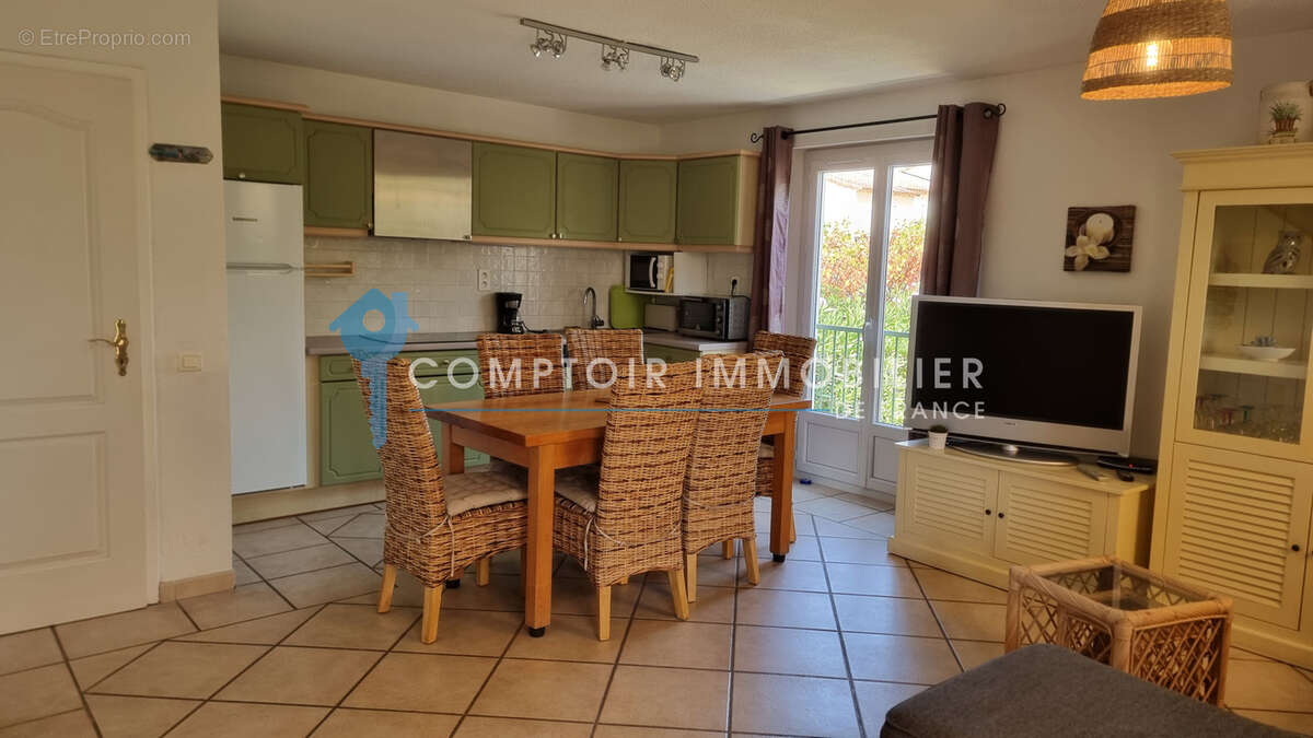 VAR (83) - À VENDRE - VIDAUBAN - Villa 3 chambres dans un domaine hôtelier sécurisé - photo 6