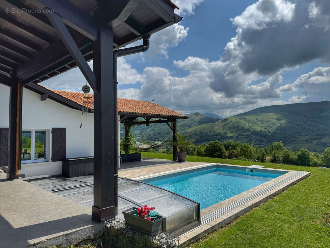 Maison à SAINT-JEAN-PIED-DE-PORT