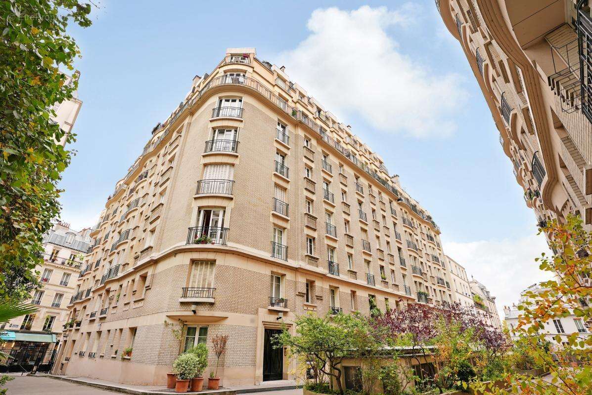 Appartement à PARIS-9E