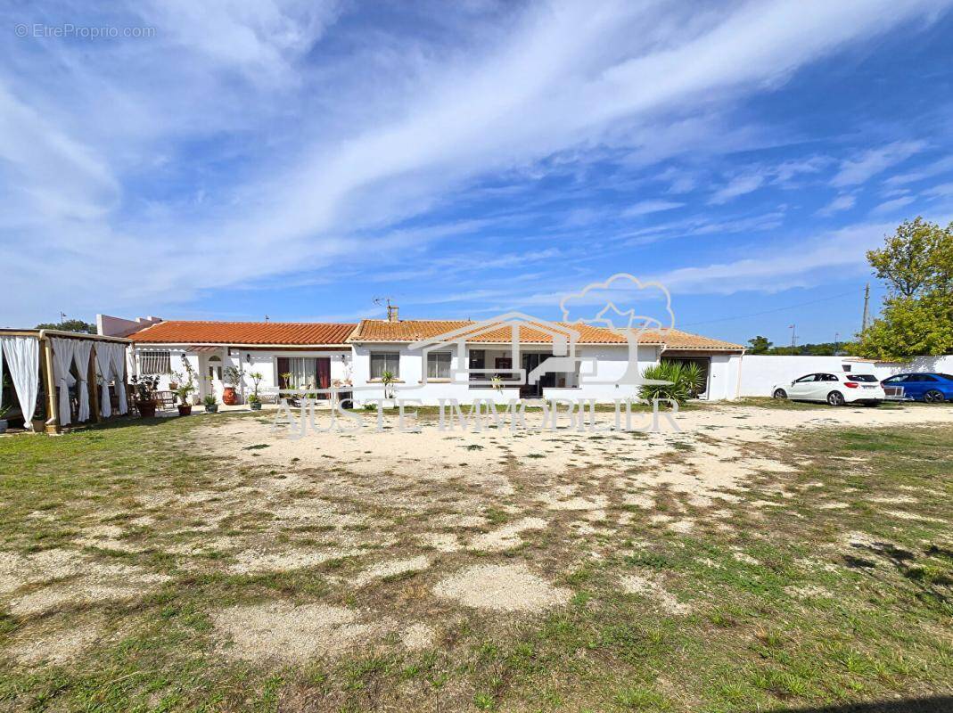 Maison à SAINT-VICTORET