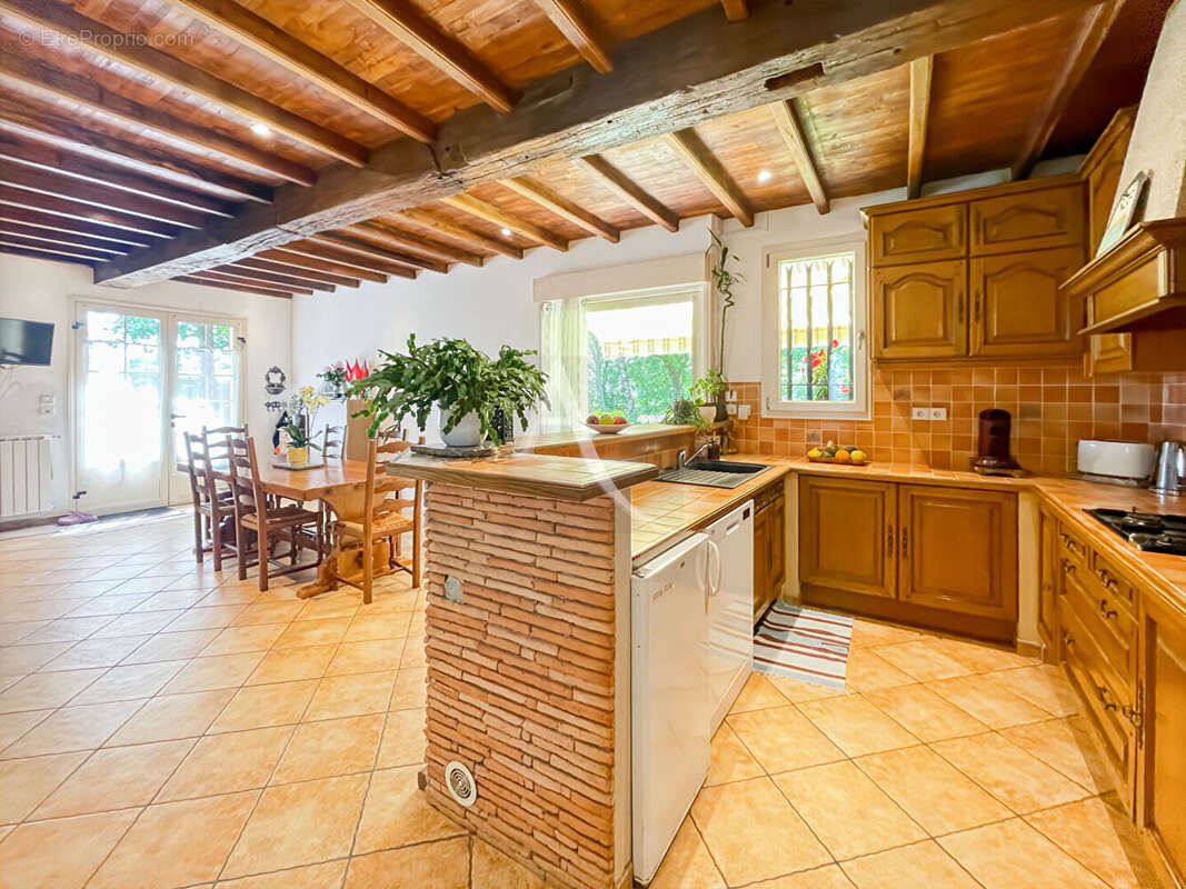 Charmante maison périgourdine avec dépendance, proche de Villeréal - photo 9