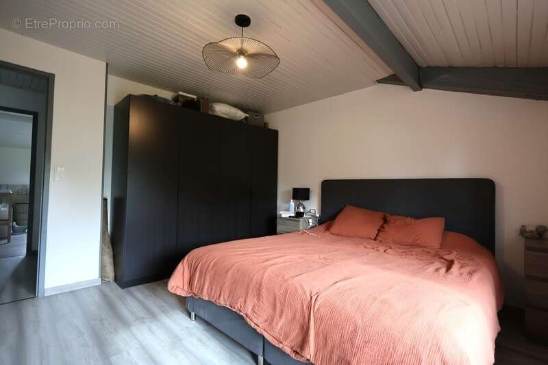 Maison à MERLES-SUR-LOISON