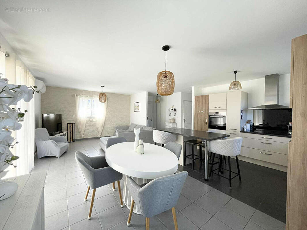 Maison à SAINTE-FEREOLE