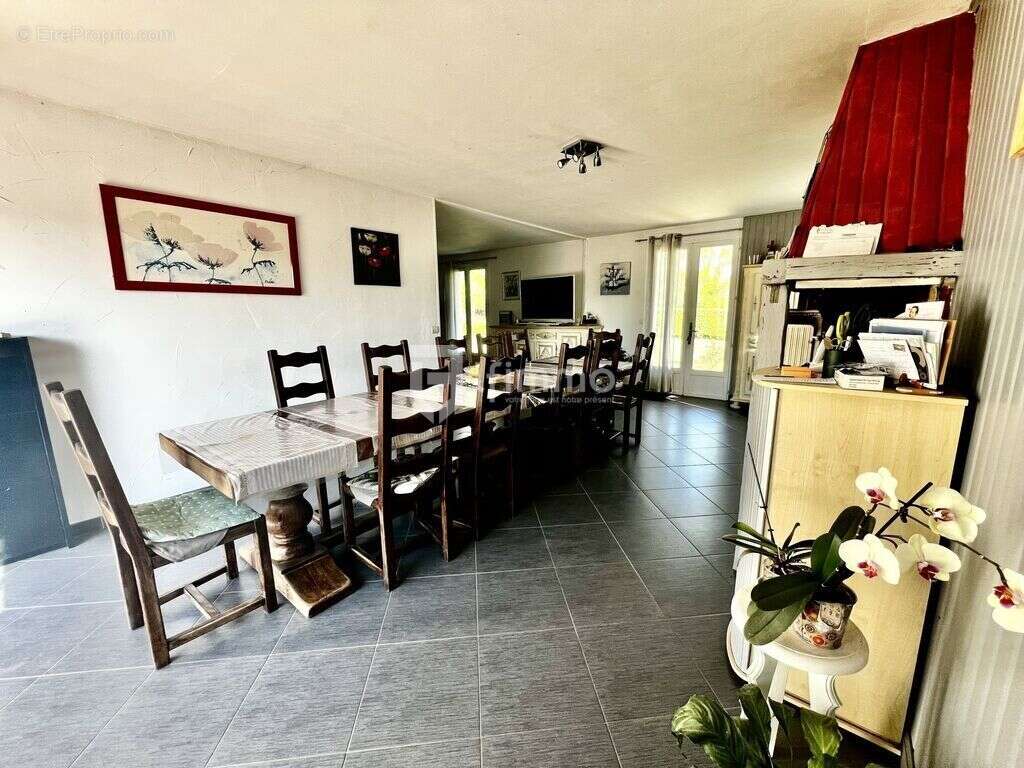 Maison à MONTPON-MENESTEROL