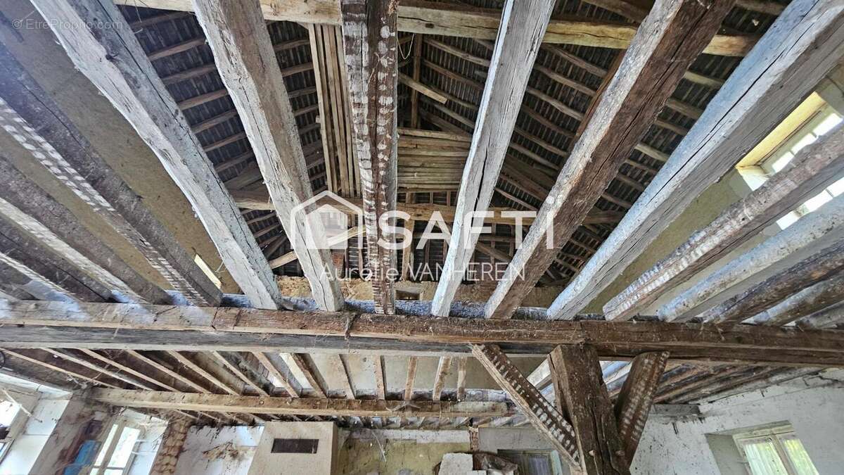 Maison 200 m² à Alligny-Cosne  - photo 6