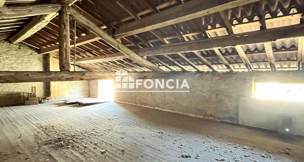 Appartement à LA JAVIE