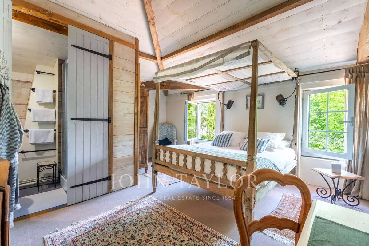 Maison à PARENTIS-EN-BORN