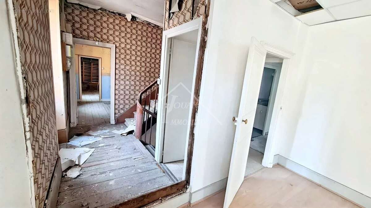 Ensemble immobilier, BOURBON - photo 9