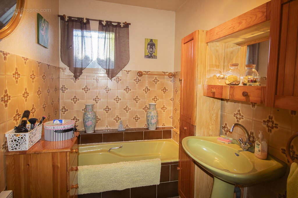 Maison à SAINT-JEAN-DE-SOUDAIN