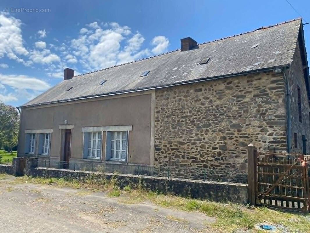 Maison à CHAILLAND