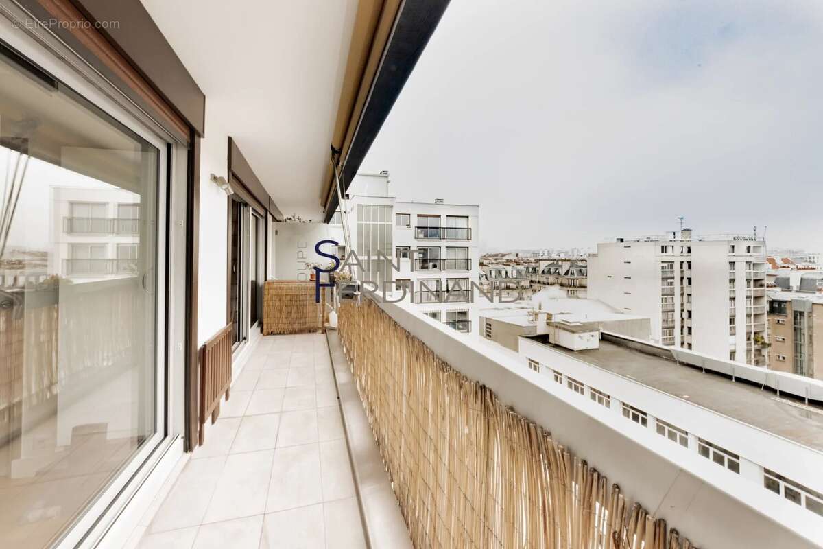 Appartement à PARIS-15E