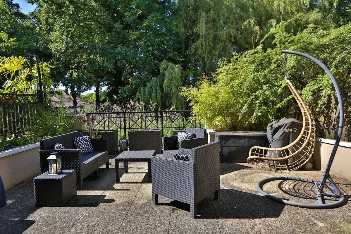 Appartement à BAILLY-ROMAINVILLIERS