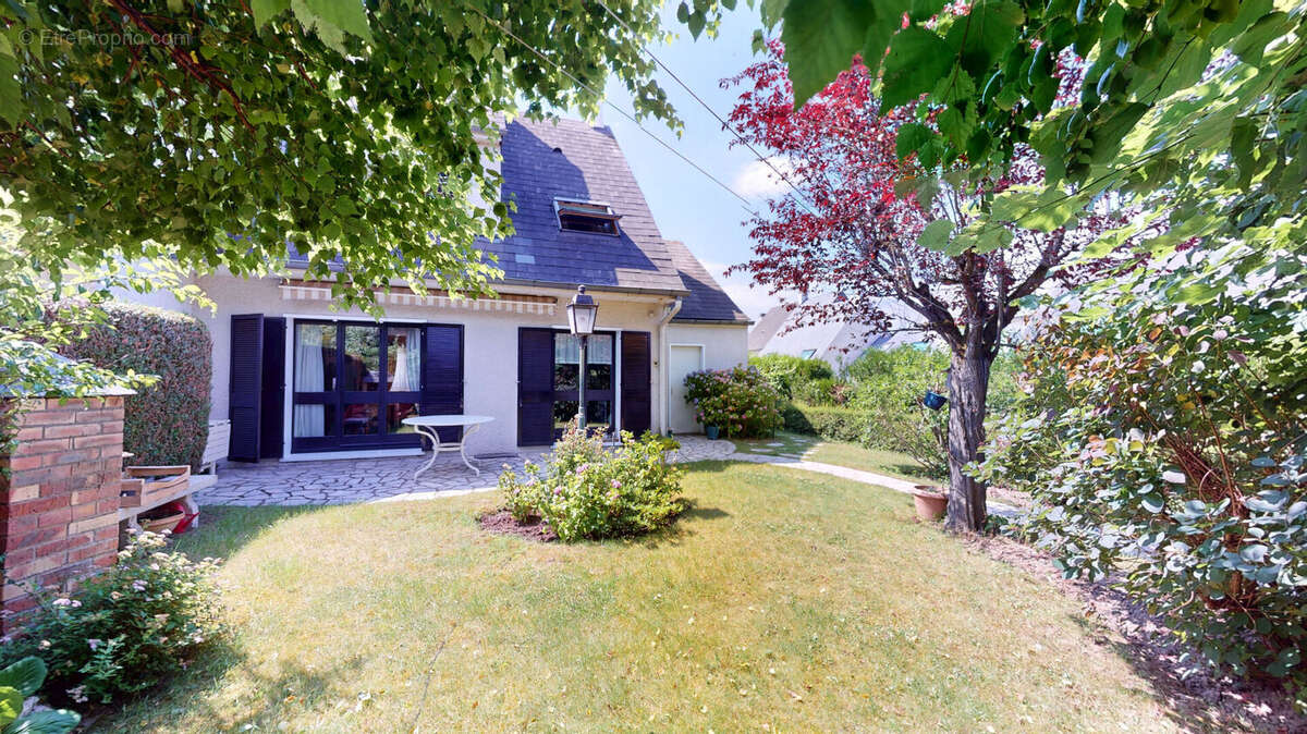 Maison 5 pièces à DOURDAN, quartier calme, à 5 min à pied du centre-ville - photo 2