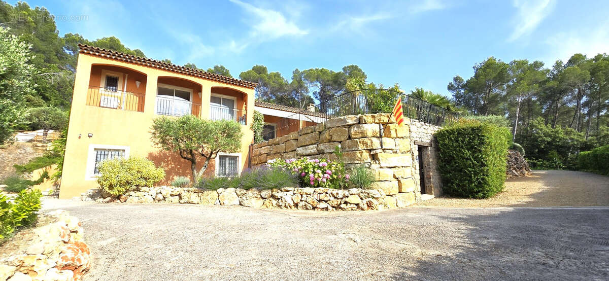 Maison à DRAGUIGNAN