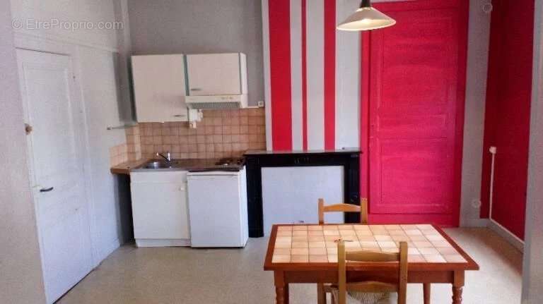 Appartement à AVESNES-SUR-HELPE