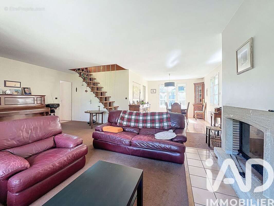 Photo 3 - Maison à VERRIERES-LE-BUISSON