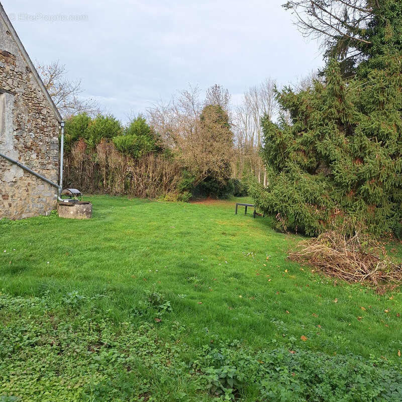 Maison à CRECY-LA-CHAPELLE