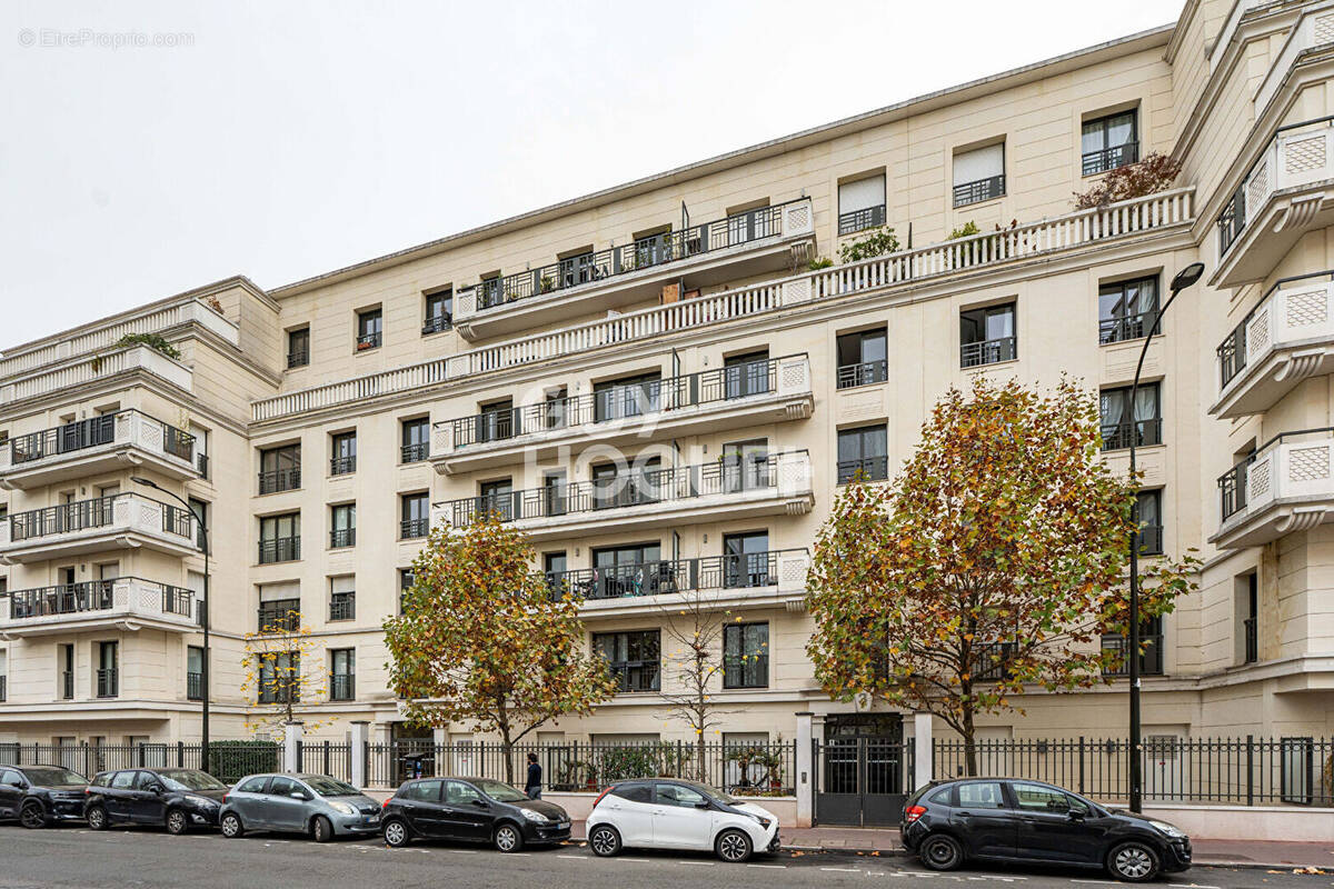 Appartement à LEVALLOIS-PERRET