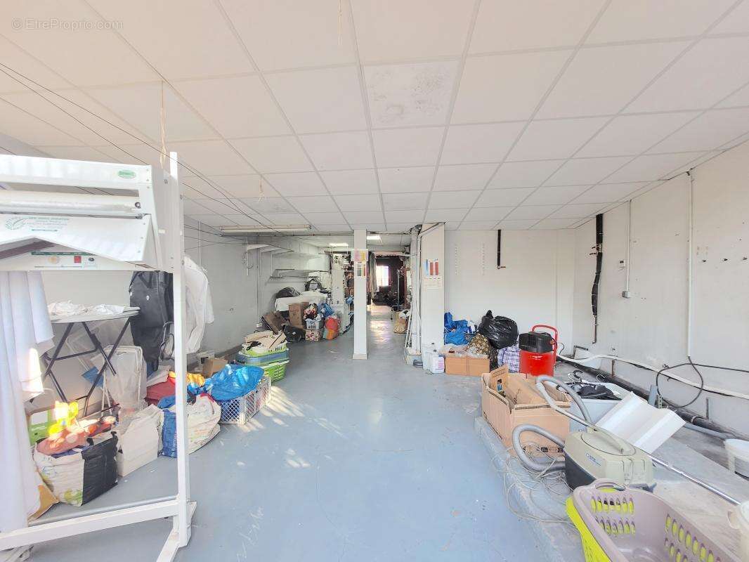 Locaux/Biens immobiliers - photo 2
