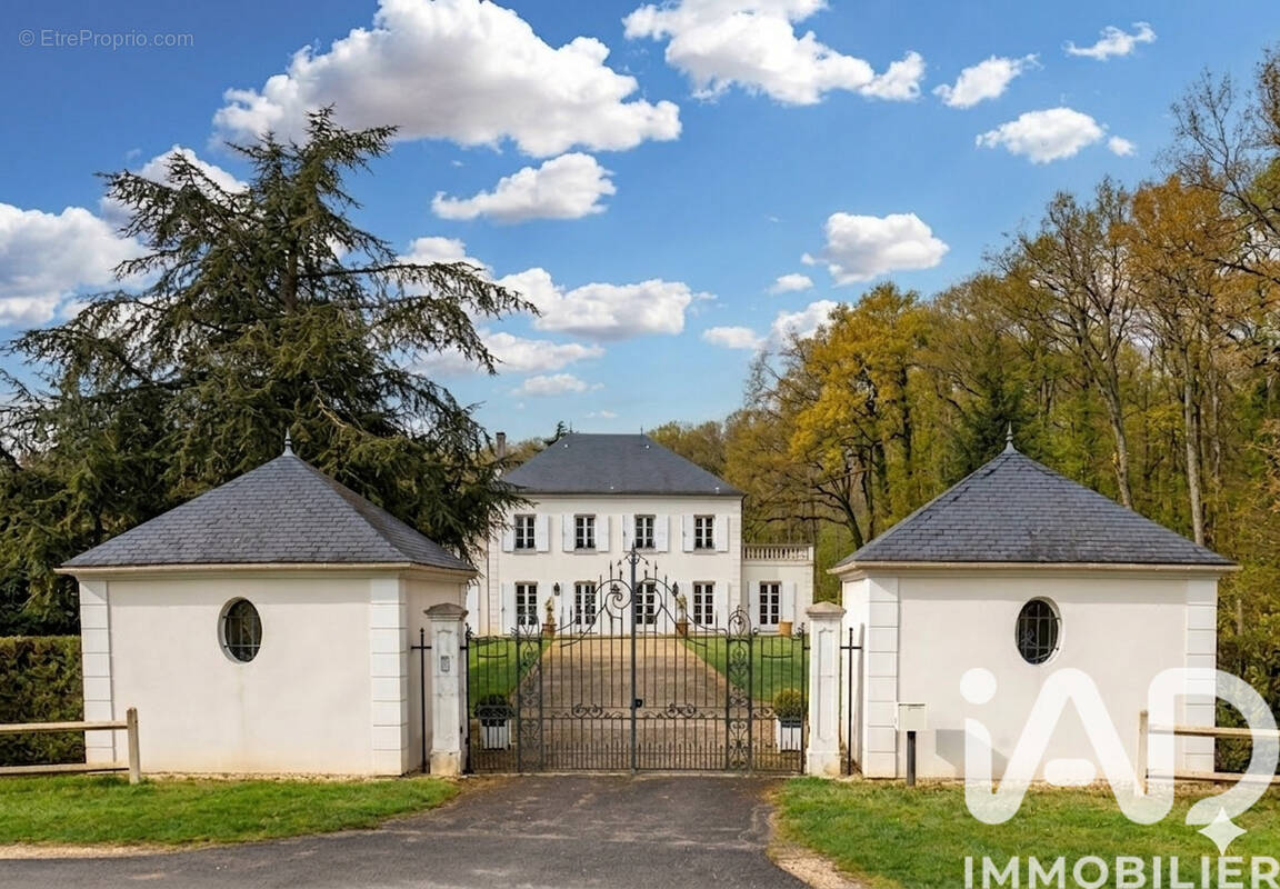 Photo 1 - Maison à SAINT-ELOY-DE-GY