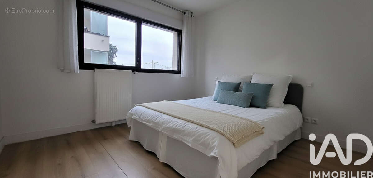 Photo 6 - Appartement à GENNEVILLIERS