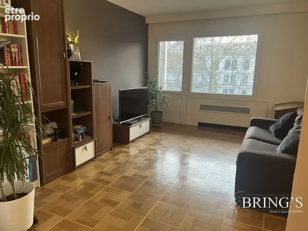 Appartement 2 pièces 70 m² à vendre à Saint-Etienne (42100) - photo 3
