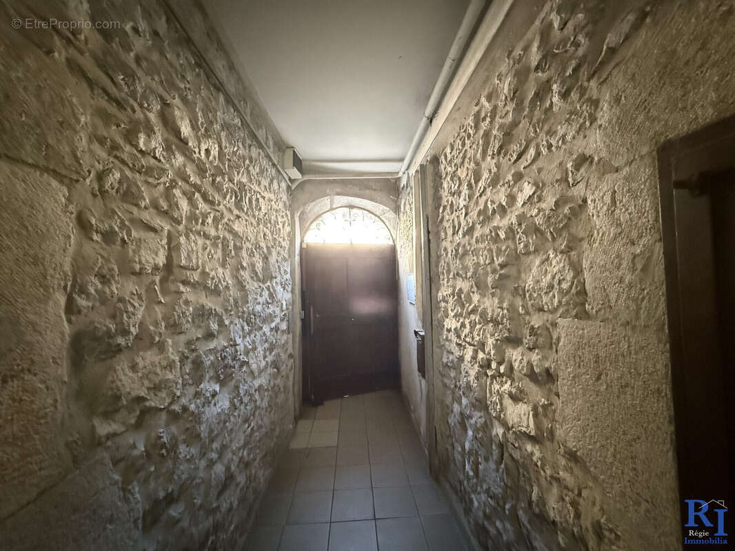 Joli hall d'entrée - Appartement à GRENOBLE