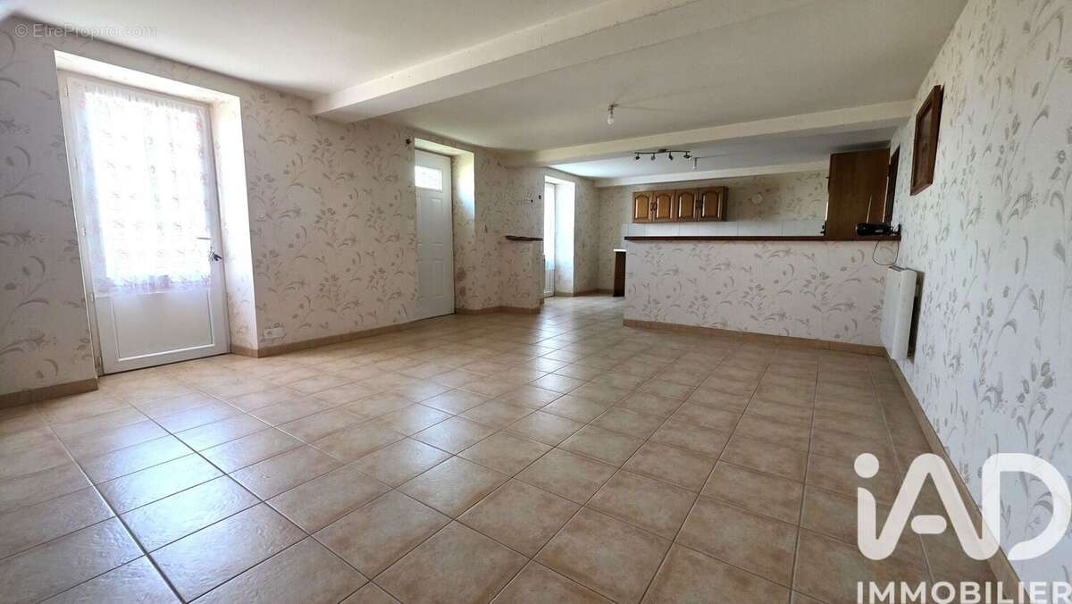 Photo 3 - Maison à MERVENT