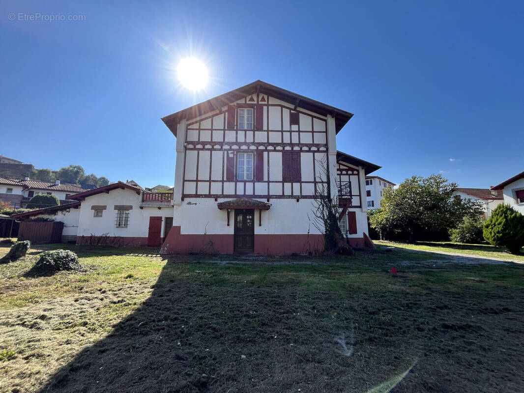 Photo 1 - Maison à SAINT-JEAN-PIED-DE-PORT