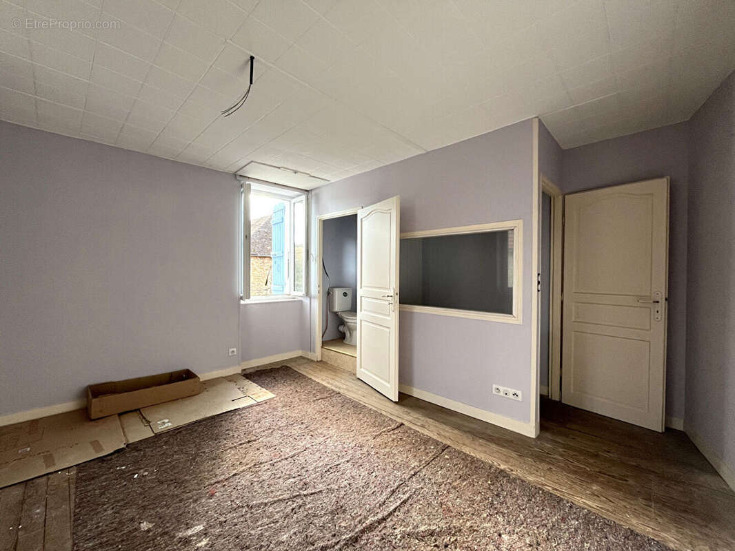 Maison à CUBJAC