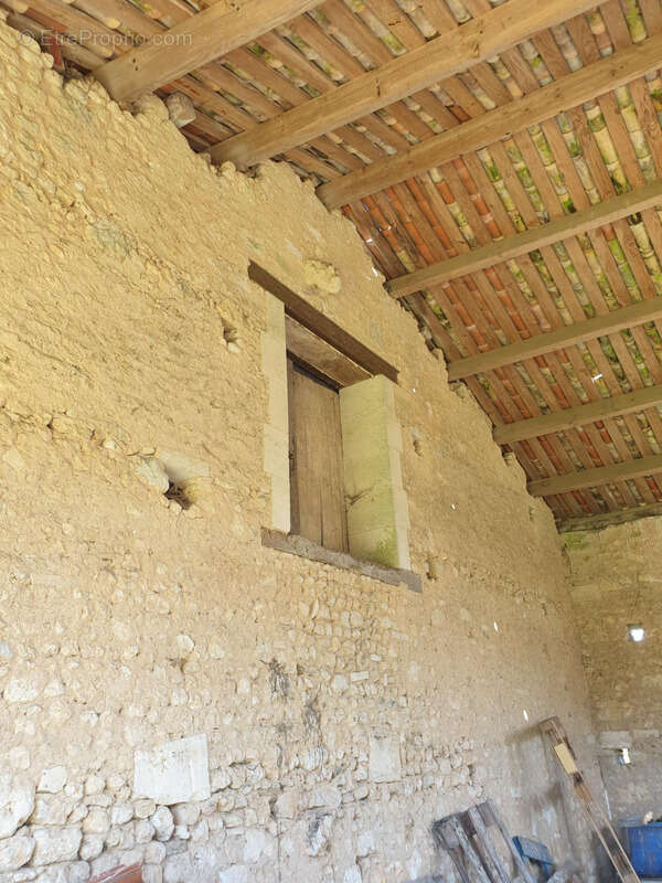 Maison à BAIGNES-SAINTE-RADEGONDE