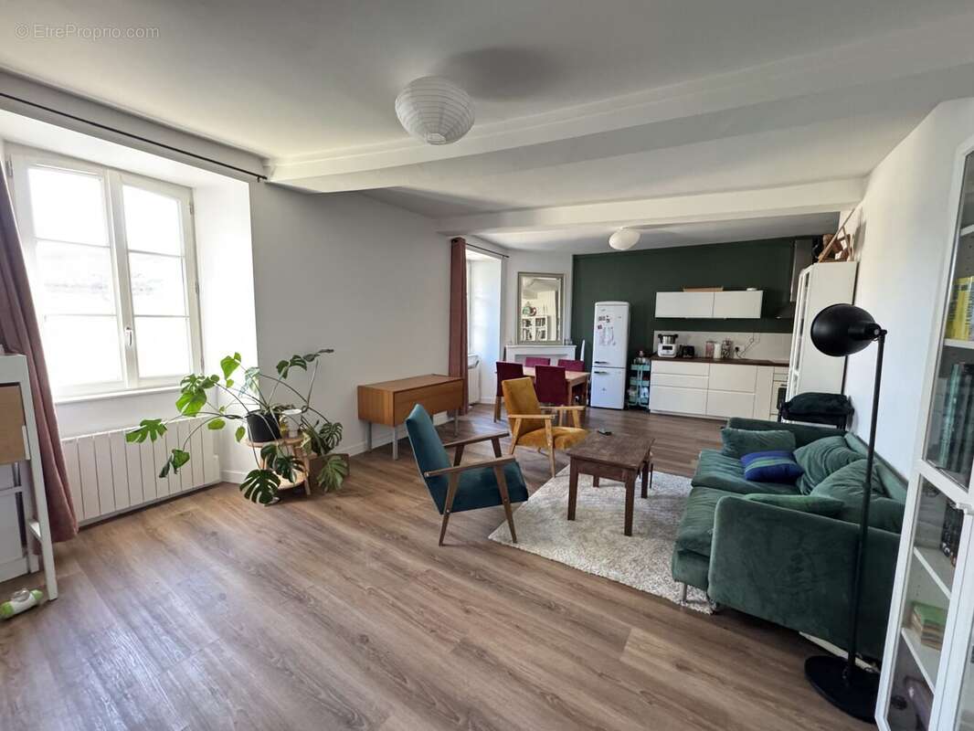 Appartement à SAINTES