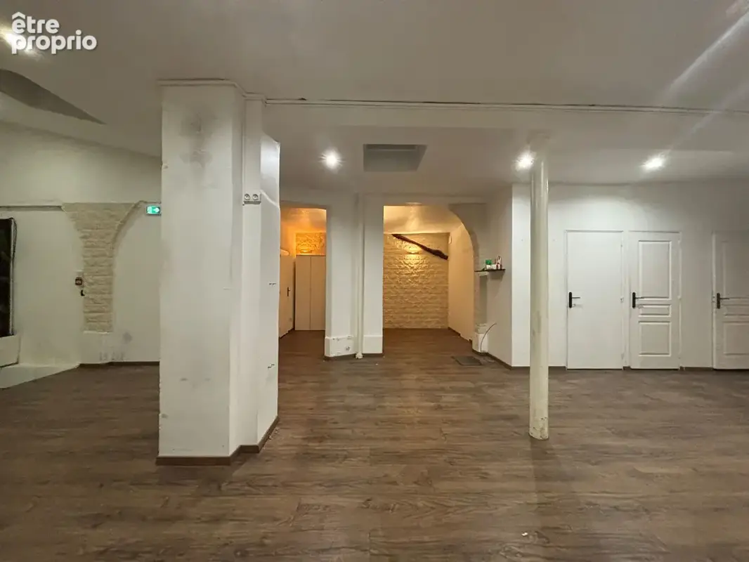 Local commercial 142m² à paris 3e arrondissement - photo 4