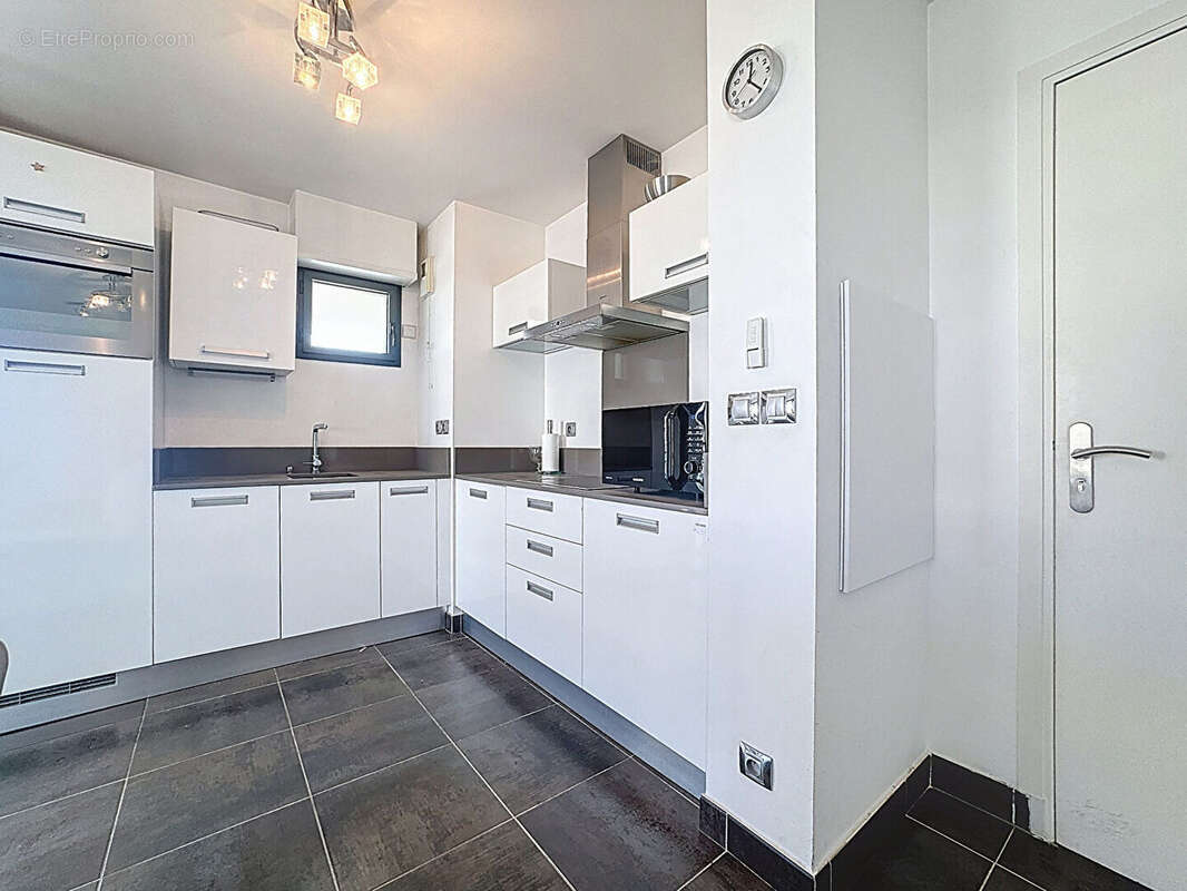 Appartement à MARSEILLE-8E